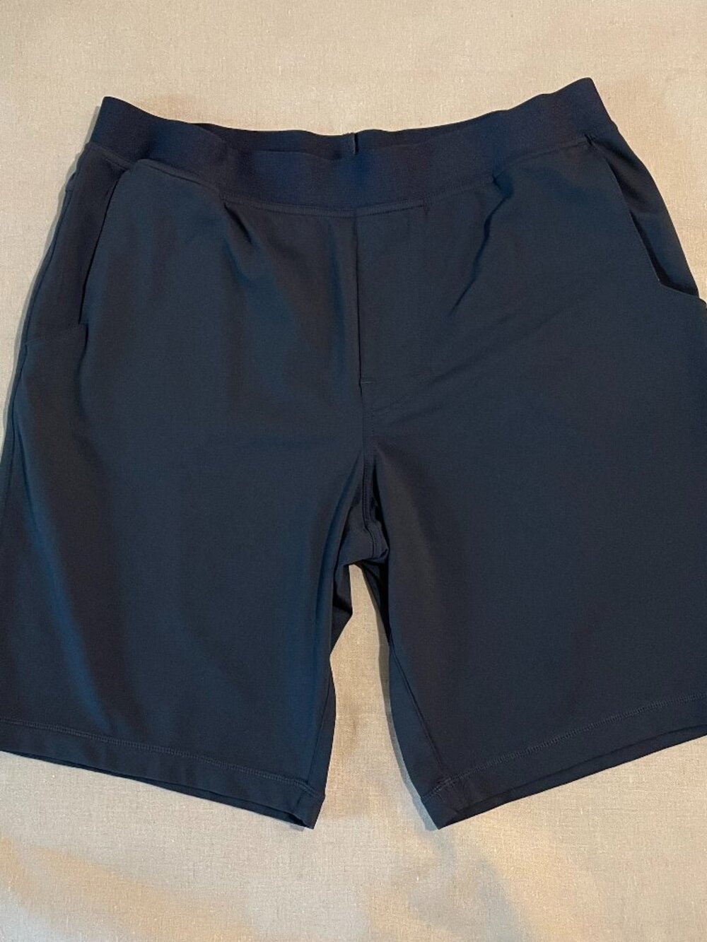 prAna 10" Men's Breath Shorts Size L Black Performance Yoga Climbing Hiking Gym